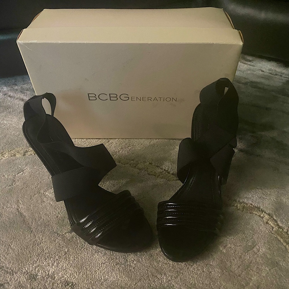 Women BCBG heels  black patent leather